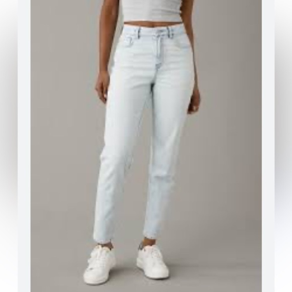 American Eagle Highrise Light Blue Marble Wash Mom Jean Cotton Size 4 Distressed